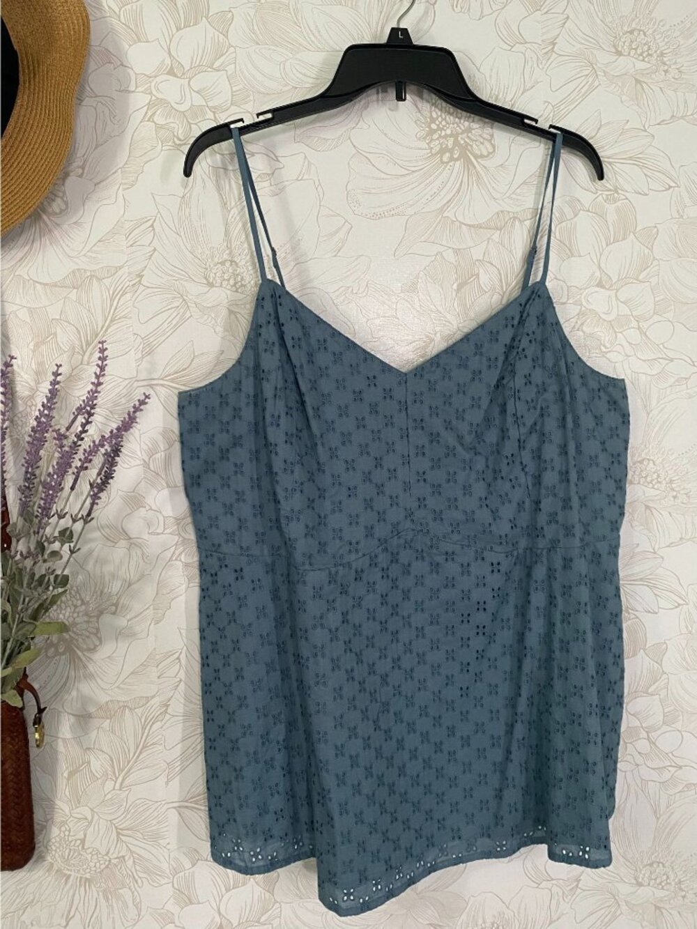 Blue Eyelet Cotton Sleeveless Top With Spaghetti Straps - Size 18